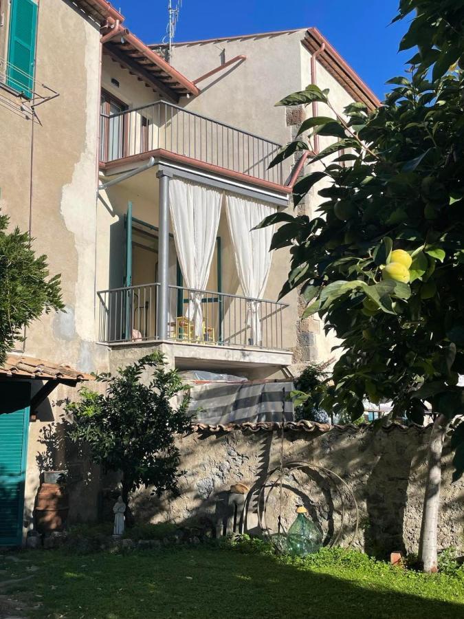 Lo Studio Di Gabriella Bolsena Exterior foto